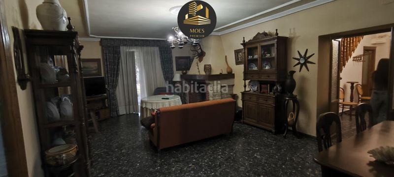 Foto b5ac0337-ed2c-49af-91d2-9d4f2bd0b689. Casa amb aparcament a Rus
