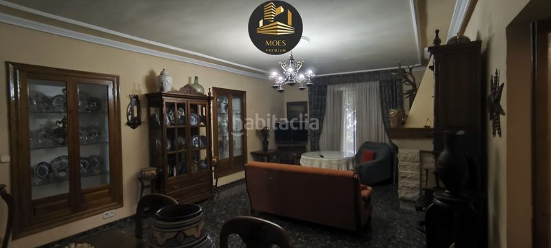 Foto b7a9308b-8761-4943-ad11-a3ab8fb73b23. Casa amb aparcament a Rus