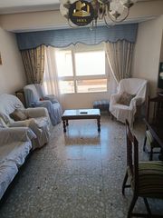 Appartement à Martos. Piso en venta en martos, 4 dormitorios.