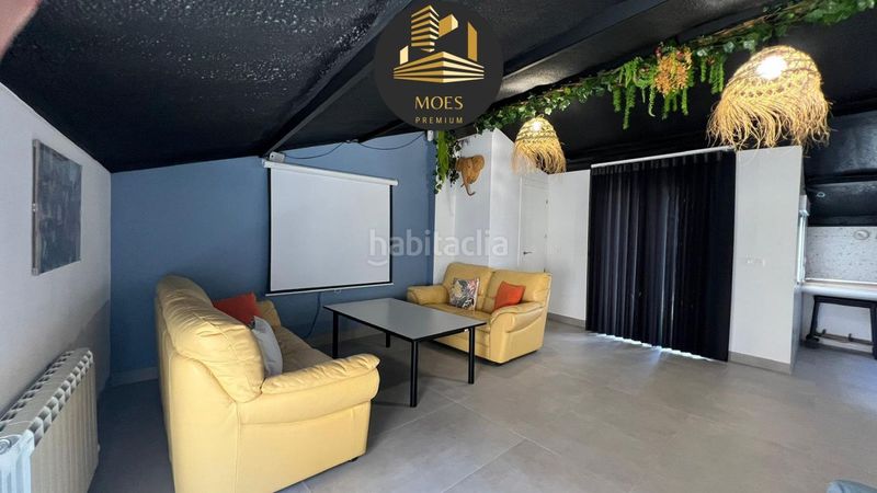 Foto ab4657ba-1042-49ce-b85d-0c3bd2f7ac8a. Casa amb calefacció a Villares (Los)