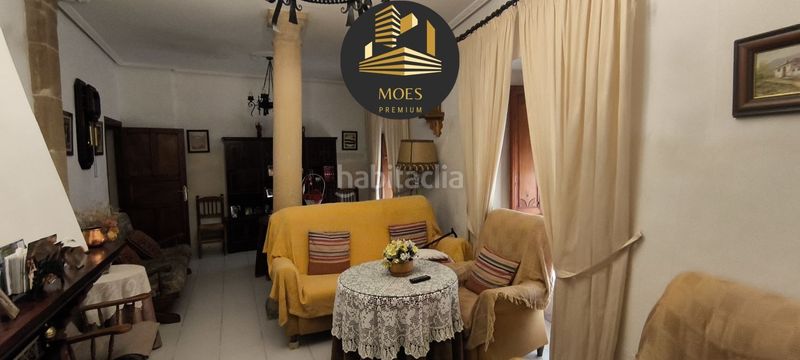 Foto eddc81bc-a752-478f-917a-96010b5aca15. Casa a Úbeda