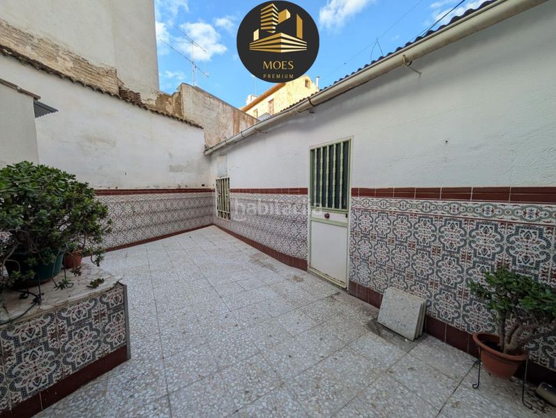 Foto 77824181-8ae1-42cd-8d00-9c939d088ab1. Casa amb calefacció a Centro ciudad Linares