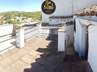 Maison à Baños de la Encina. Casa en venta en el centenillo, 4 dormitorios.