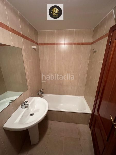 Foto 132e0b0b-e51d-445d-8de6-8e2cb4bc6fb2. Pis a Zona Hospital Linares