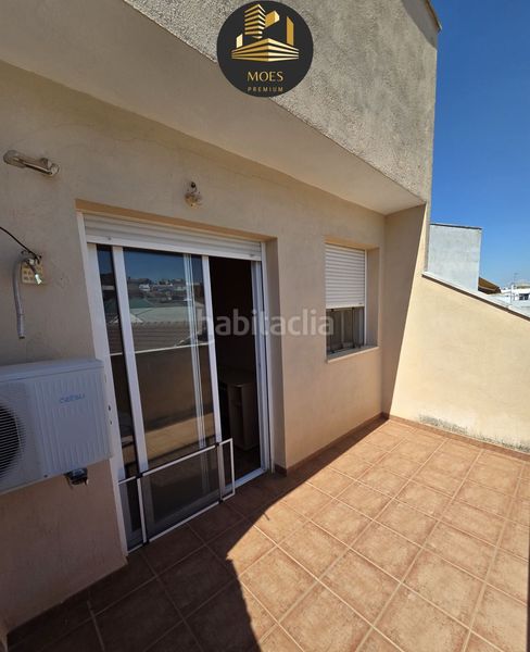 Foto c766a843-f494-4060-b807-bf1d889227bf. Pis amb aparcament a Mengíbar
