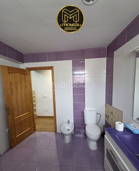 Foto c3bef8aa-34a9-4cb8-909f-cd113cbd12f9. Casa amb calefacció a Ctra. Circunvalación - La Magdalena Jaén