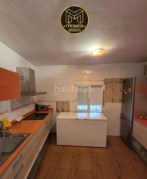 Foto e2bfe2d1-2d61-4902-bc9c-33f3a5502aef. Casa amb calefacció a Ctra. Circunvalación - La Magdalena Jaén