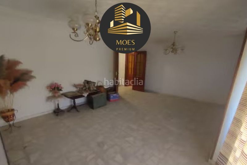 Foto 95a5d74c-924a-4190-a7fd-5e17725eb136. Piso  en venta , 4 dormitorios. en Jamilena