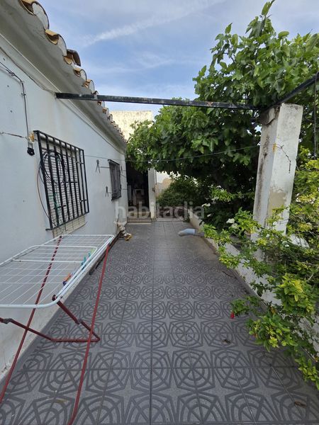 Foto f2b9b03f-fd7d-4cc1-8af8-277188341a1e. Casa a Ctra. Circunvalación - La Magdalena Jaén