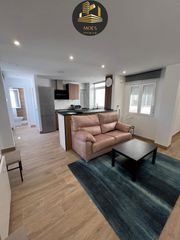 Etagenwohnung in San Bartolomé - Millán de Priego. Piso en venta en centro  jardinillos, 3 dormitorios.