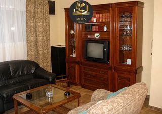 Rent Flat in Belén - San Roque. Piso en alquiler en la luna, 3 dormitorios.