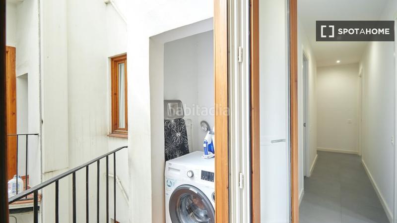 Foto 0306690a-7d37-4701-ad9a-fdbaa38e1649. Alquiler piso apartamento de 3 dormitorios en alquiler en el barri gotic, en Barcelona