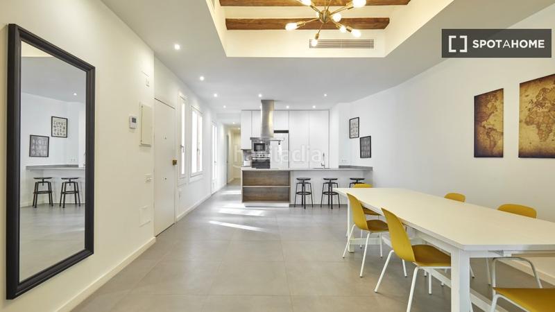 Foto f4907d6b-5383-4ff2-9783-5e0ef28d77eb. Alquiler piso apartamento de 3 dormitorios en alquiler en el barri gotic, en Barcelona
