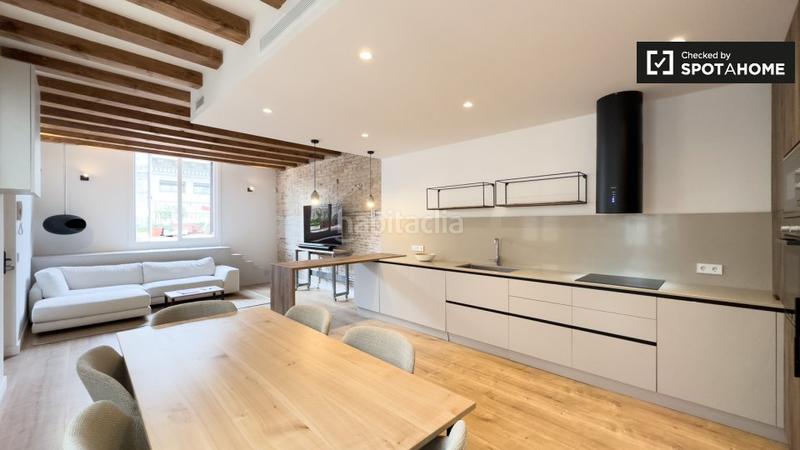 Foto 8eb5986b-8e42-42d5-8db3-f9afaea24457. Alquiler piso apartamento de 2 dormitorios en alquiler en Barcelona