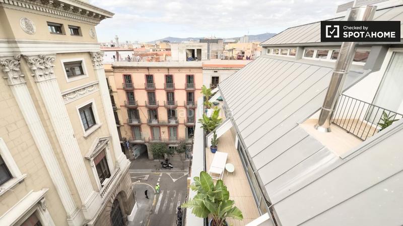 Foto bd1d420f-16b0-466c-9a75-27eadaf22da9. Lloguer pis amb calefacció a Gòtic Barcelona