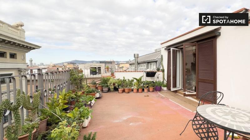 Foto f9036156-52c4-40e9-8dc4-c937d37604fc. Rent flat with heating in Gòtic Barcelona