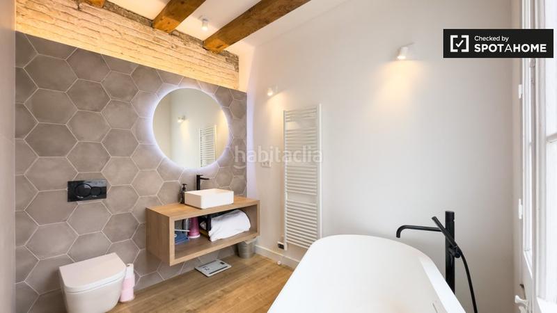 Foto fe5ef2c9-e4b8-44bc-b1b5-5abb1cefc552. Rent flat with heating in Gòtic Barcelona
