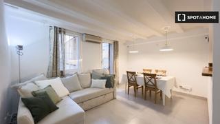 Location Appartement à St. Pere - Sta. Caterina - El Born. Piso de 2 habitaciones en alquiler en sant pere, barcelona