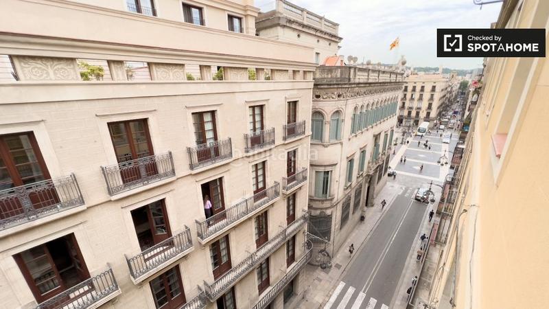 Foto bd70defd-898e-4ea0-b6a4-73f209c3c340. Lloguer pis amb calefacció a Gòtic Barcelona