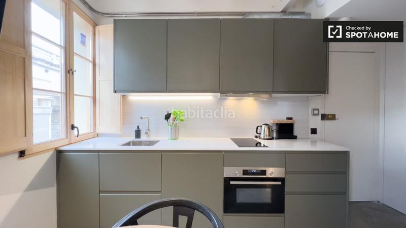 Foto 43e4f41e-0f59-46af-9c38-62f68a27b7f4. Miete etagenwohnung mit heizung in Gòtic Barcelona