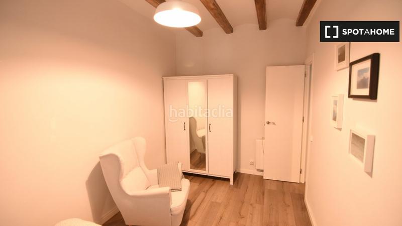 Foto b2a820ef-d451-408e-bb36-ab4e948a7ab8. Alquiler piso soleado apartamento de 2 dormitorios en alquiler Sant Antoni, en Barcelona