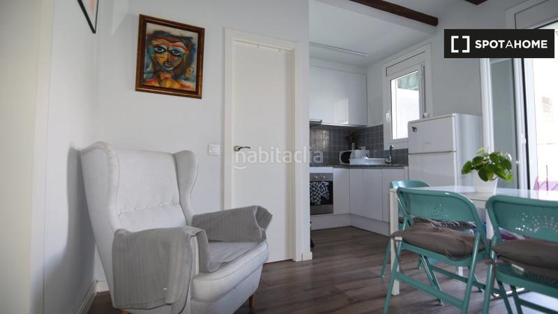 Foto e86f6e33-fbf3-4fa3-837d-99d048bf8a5b. Alquiler piso soleado apartamento de 2 dormitorios en alquiler Sant Antoni, en Barcelona