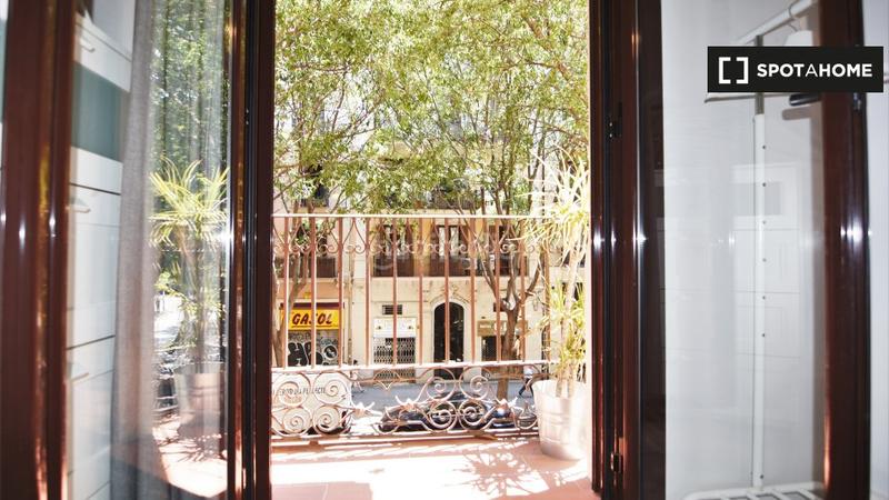 Foto 20bd51cd-5dde-436d-a842-e391b25827d6. Location appartement avec chauffage dans Sant Antoni Barcelona