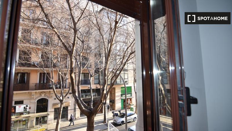 Foto d8d8305b-6fdf-495a-a703-5ffbf5d3abe2. Rent flat with heating in Sant Antoni Barcelona