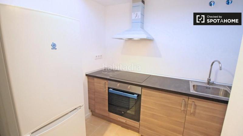 Foto 66cde944-ae54-42f3-add9-30f75dc27bc6. Alquiler piso elegante apartamento de 1 dormitorio en alquiler en gracia, en Barcelona