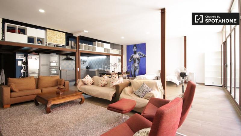 Foto 475db215-e973-4041-9595-40f6b417bdee. Alquiler piso elegante estudio en alquiler , barcelona. en Badalona