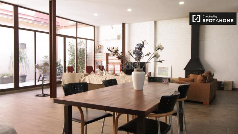 Foto 9a58fde4-1876-4679-bd77-9fa2b4ad6168. Alquiler piso elegante estudio en alquiler , barcelona. en Badalona