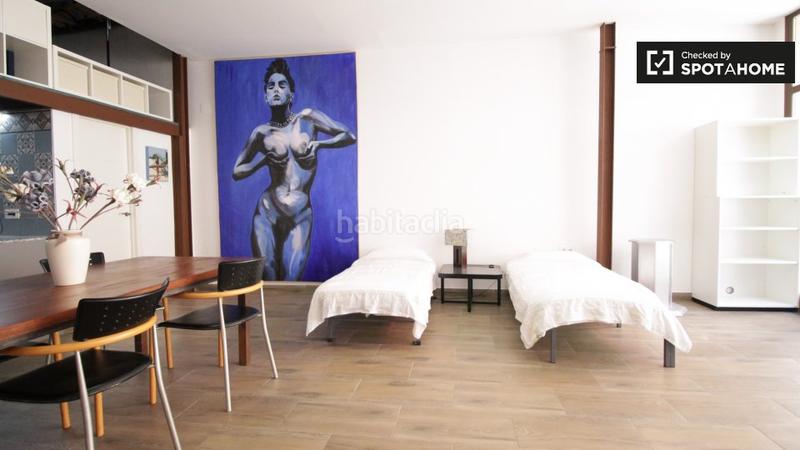 Foto c720e548-b4de-41e6-ac34-d7edbb93fb0b. Alquiler piso elegante estudio en alquiler , barcelona. en Badalona