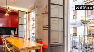 Lloguer Pis a St. Pere - Sta. Caterina - El Born. Apartamento de 1 dormitorio en alquiler en el born, barcelona