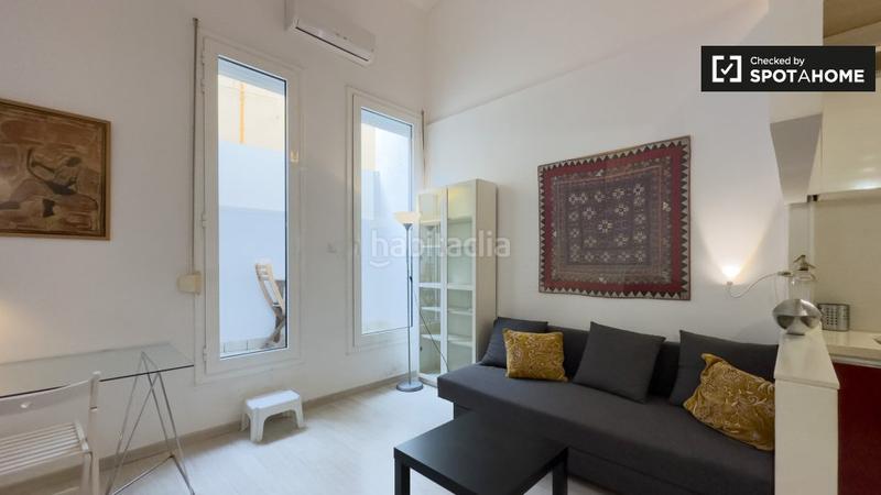 Foto b4d364a6-529a-4e9c-a104-393645085ef4. Alquiler piso estudio en alquiler en el Poblenou, en Barcelona