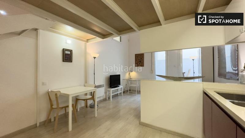 Foto db7d2276-e907-4e5b-8950-5e58fb6a075c. Alquiler piso estudio en alquiler en el Poblenou, en Barcelona