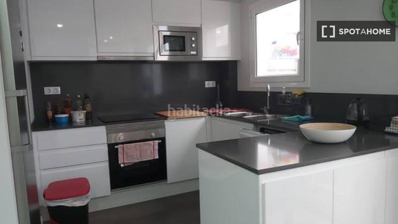 Foto c273f6a7-da8d-4589-a0e8-37fc4c31cdf5. Alquiler piso alquiler apartamento de 2 habitaciones santa eulália, barcelona en Hospitalet de Llobregat (L´)
