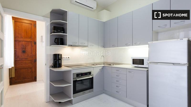 Foto 4b9a3e20-f211-44b0-9844-0f8dbab6b16b. Lloguer pis amb calefacció a Vila de Gràcia Barcelona