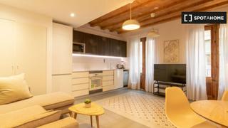 Lloguer Pis a Raval. Piso de 3 habitaciones en alquiler en el raval, barcelona