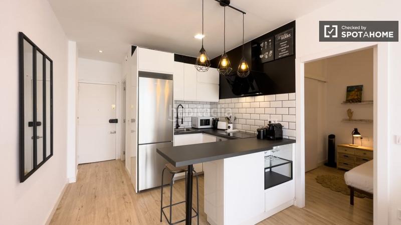 Foto 3248b85f-6ee4-4e99-b5e6-dfdf639ecaef. Rent flat with heating in Barri de les Corts Barcelona