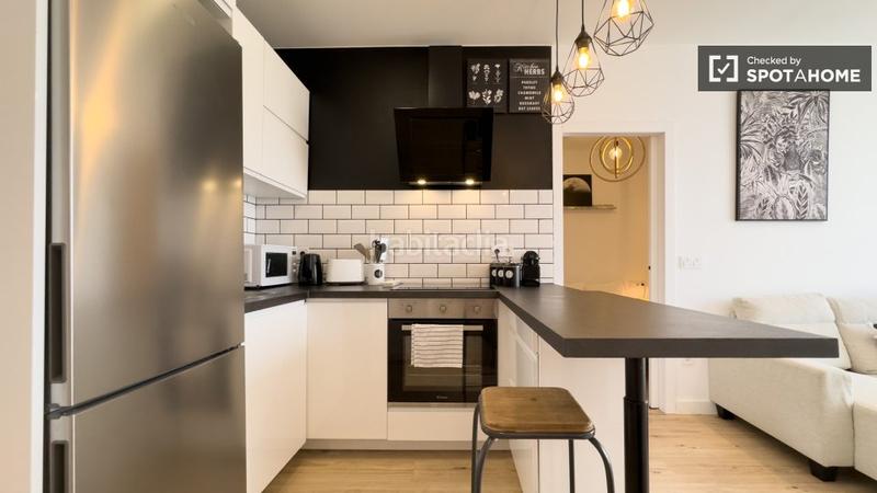 Foto 552315af-981c-4baa-bc04-7123a656be66. Rent flat with heating in Barri de les Corts Barcelona