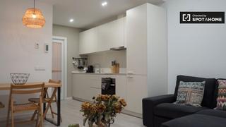 Lloguer Pis a Vila de Gràcia. Tranquilo apartamento de 2 dormitorios en alquiler en gràcia, ba