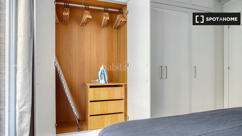 Foto 21ea7d8a-87a5-463d-973c-601204dc65c8. Alquiler piso apartamento de 3 dormitorios en alquiler en Barcelona