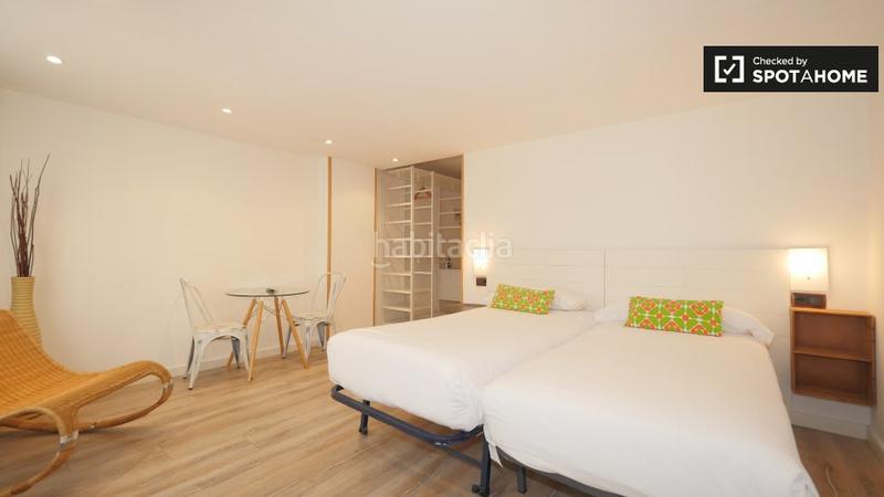 Foto ce79d04d-68bf-4d62-aae8-86a6ba480184. Alquiler piso elegante apartamento en alquiler en barri Gòtic, en Barcelona