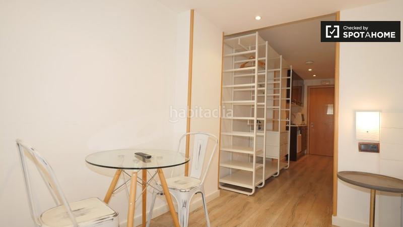 Foto f27699d1-10cc-42e5-8a97-f25594b79df7. Lloguer pis amb calefacció a Gòtic Barcelona