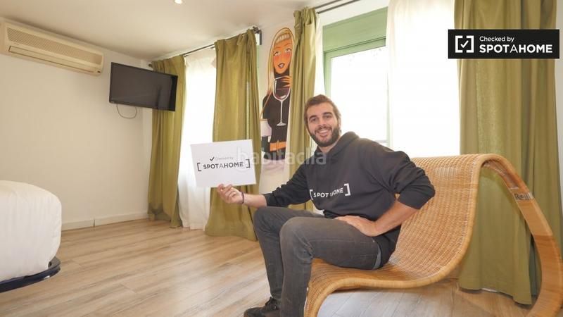 Foto 9110b63c-a9a0-4b76-90ec-fb6373dfffb0. Miete etagenwohnung mit heizung in Gòtic Barcelona