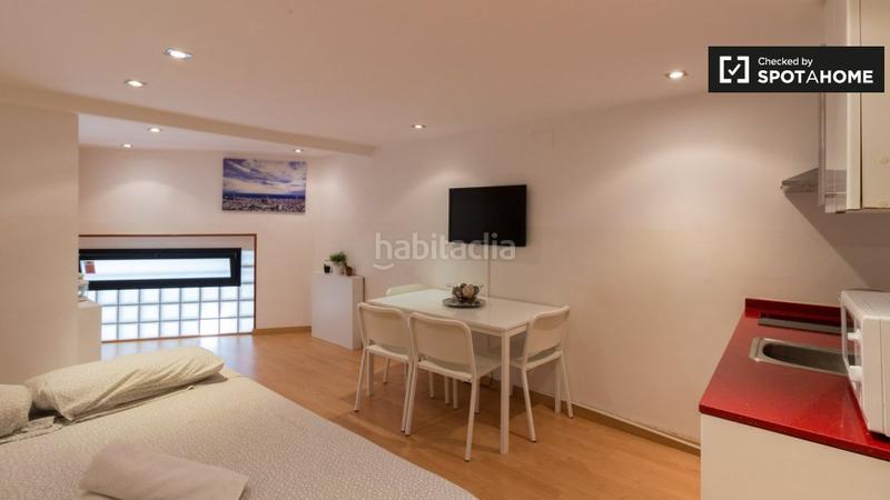 Foto ed7ea8f9-a525-48a8-8f0b-3dd4b534a014. Miete etagenwohnung mit heizung in El Poble Sec - Parc de Montjuïc Barcelona