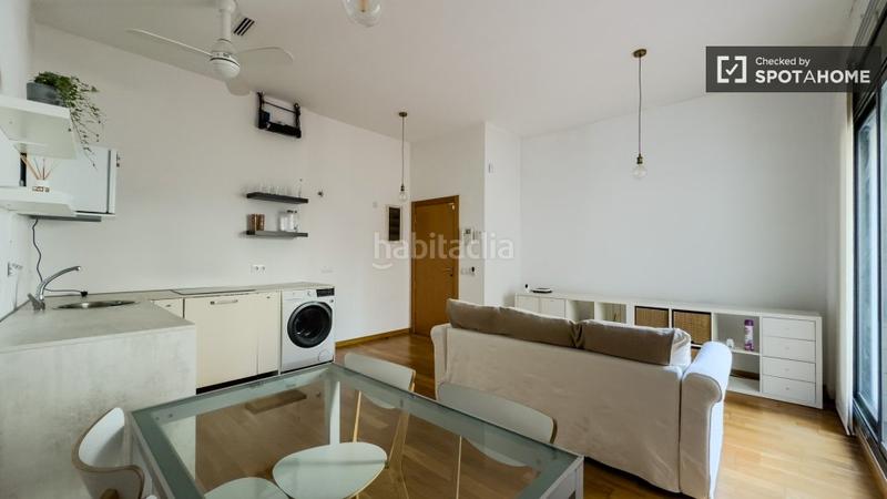 Foto d44ffb6c-18c4-4bdf-9262-5f801f560f0e. Alquiler piso estudio en alquiler , barcelona en Progrés - Pep Ventura Badalona