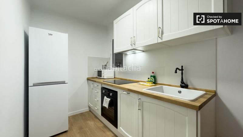 Foto 634130a3-bab7-4769-a743-b55537c813c7. Alquiler piso apartamento de 2 dormitorios en alquiler en barcelona en Hospitalet de Llobregat (L´)