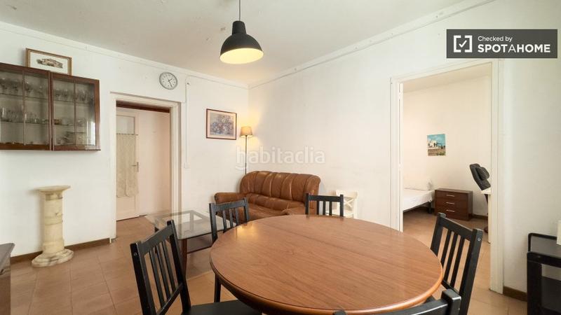 Foto 98585a35-14aa-4d0a-af2f-aacbff1c9f64. Alquiler piso apartamento de 3 dormitorios en alquiler en collblanc, . en Barcelona