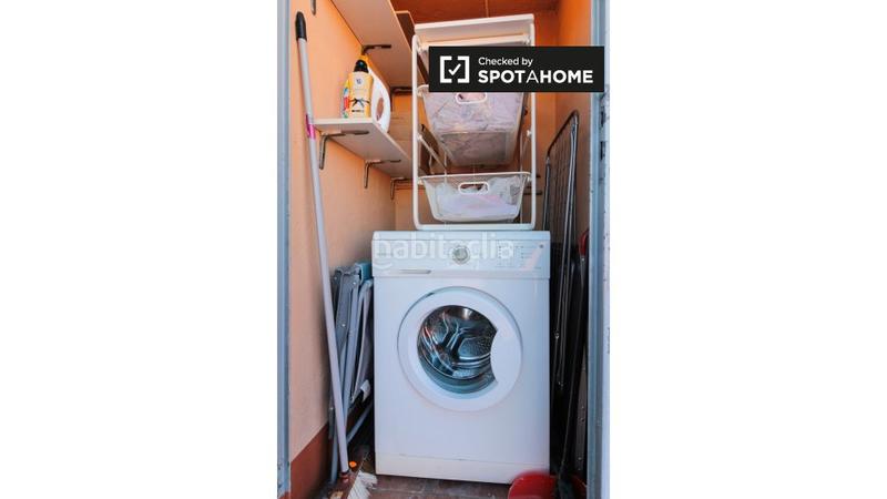 Foto f19ef5e3-b853-4f9d-b656-6753b742b84b. Lloguer pis amb calefacció a Collblanc Hospitalet de Llobregat (L´)